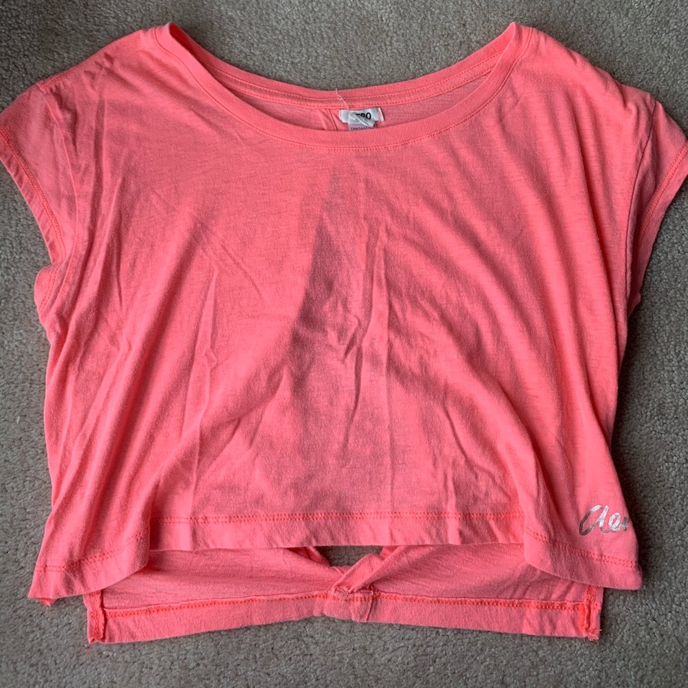 Plain hot pink t-shirt with keyhole back